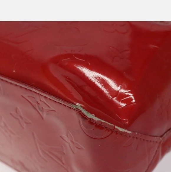 Louis Vuitton Monogram Vernis Reade PM - Picture 8 of 16